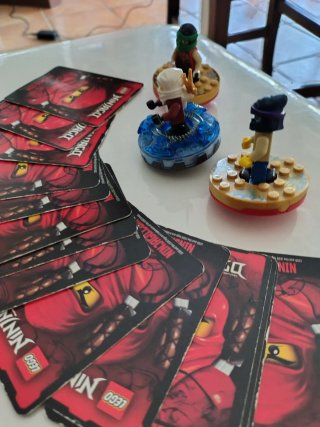 Lego Ninjago Spinjitzu, Spinner Carte e Miniature