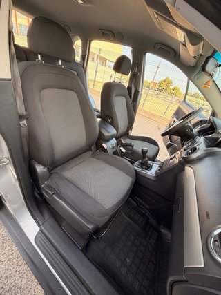 Opel Antara 2004