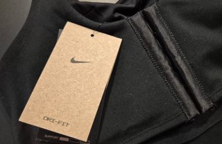 Nike sujetador corsé deportivo Dri-FIT talla M