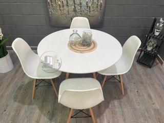 ️ Comedor mesa + 4 sillas estilo nórdico – Nuevo