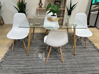 Comedor NUEVO mesa + 4 sillas