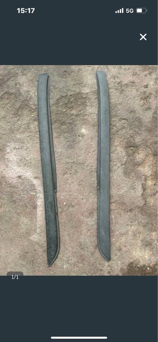 Moldura derecha luna Mercedes Vito