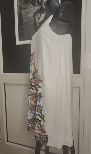 Vestito Surkana floreale bianco Cod. 008