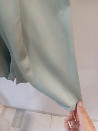 Mono corto satén verde menta