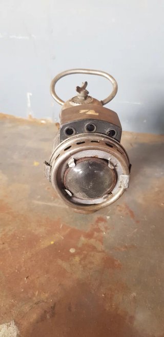 Faro bicicleta carburo antiguo