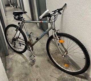 Bicicleta Decathlon 500 Gris