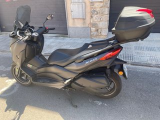 Yamaha XMAX 300 Gris Oscura