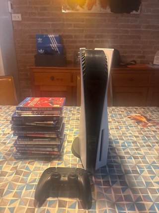 Playstation 5 + 13 Juegos