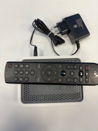 Desco UHD Movistar con mando vocal