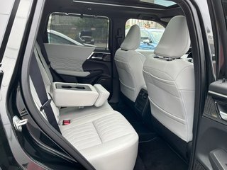 Mitsubishi Outlander PHEV Kaiteki+ 4WD