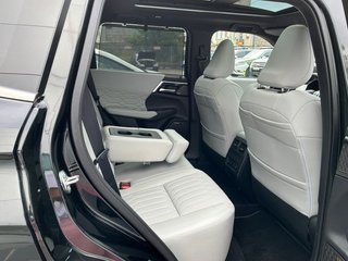 Mitsubishi Outlander PHEV Kaiteki+ 4WD