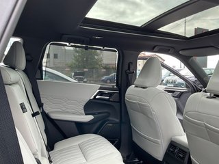 Mitsubishi Outlander PHEV Kaiteki+ 4WD