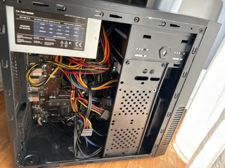 PC Torre NOX (Para piezas o reparar - No enciende)