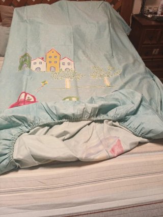 Colcha infantil con coches y barcos
