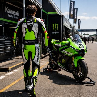 MONOS DE MOTO A MEDIDA Y PERSONALIZADOS