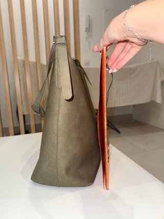 Bolso Misako verde caqui piel sintética