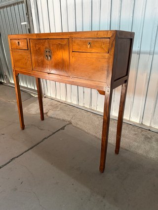 Consola Antigua Oriental de Madera maciza