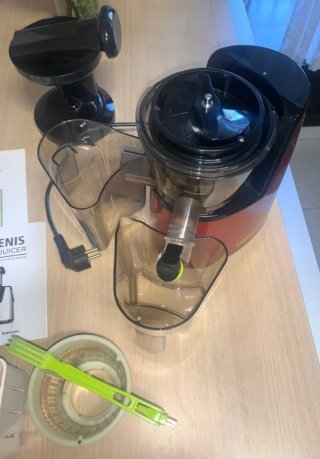 Extractor de zumos en frío GREENIS F-9010