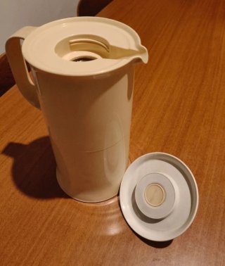 Caraffa termica caldo freddo beige