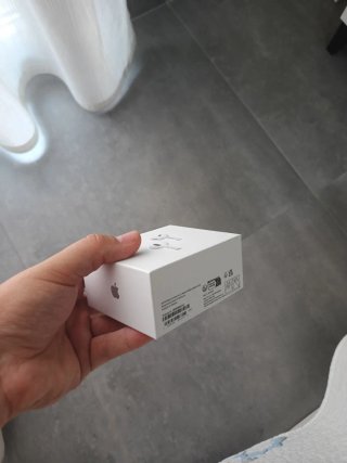 AirPods 3
