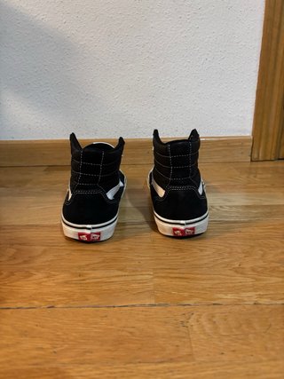 Vans Sk8-Hi Negras y Blancas Talla 43