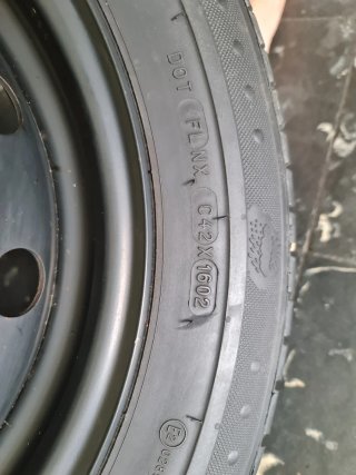 Rueda Michelin 185/65 R15 Nueva