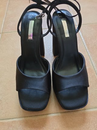 Tacones negros plataforma