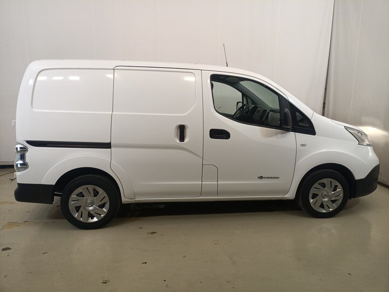 Nissan Evalia 2021, foto 7