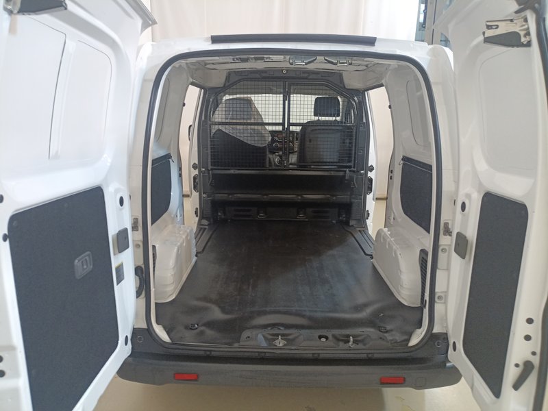 Nissan Evalia 2021, foto 8