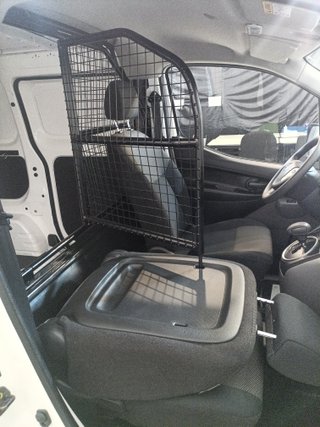 Nissan NV200 2021
