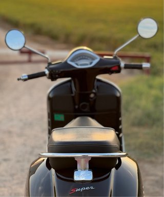 Vespa SUPER GTS 300 Negra Automática