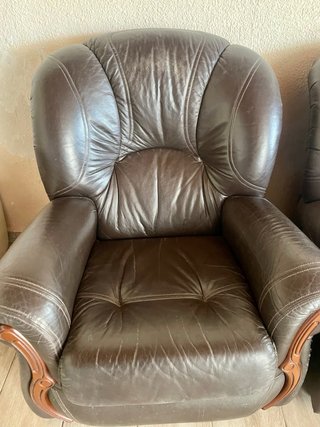 Sofá de piel marrón oscuro 3 plazas y sillón 1