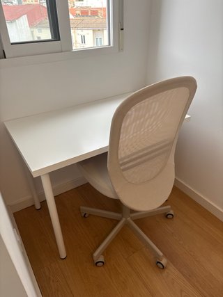 Silla de oficina ajustable beige