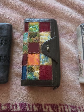 Monederos bordados