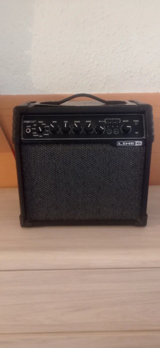 Amplificador Line 6 Spider V20