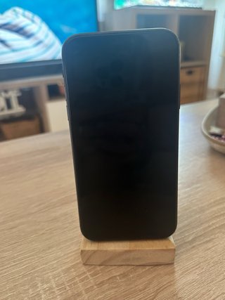 iPhone 11 Negro + 2 Fundas
