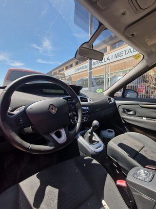 Despiece Renault Megane Scenic 2010