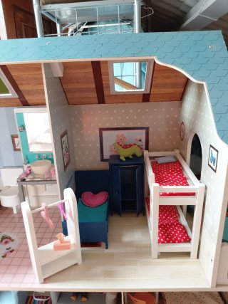 Casita de muñecas de madera,de IMAGINARIUN