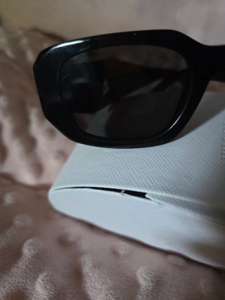 Gafas de sol Prada negras