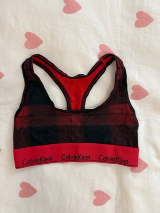 Top Calvin Klein cuadros rojo y negro