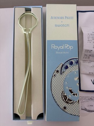 Swatch Audemars Piguet Royal Pop  Blaue Acht