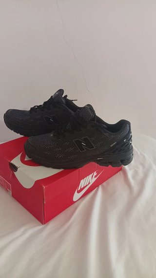 New Balance Zapatillas Negras