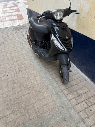 Piaggio Zip SP Negra