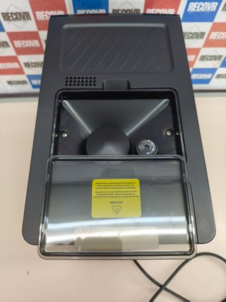 Cafetera superautomática Cecotec Cremmaet Compact Steam con molinillo y vaporizador