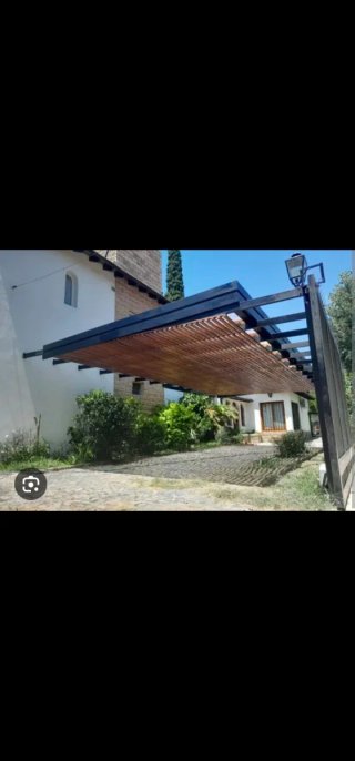 Pérgola a medida de estructura metálica