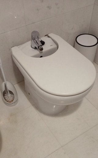 Lavabo con mueble y bidé