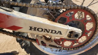 Honda CRF 250R Motocross Roja y Blanca