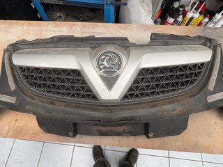 Parrilla Defensa Delantera Vauxhall