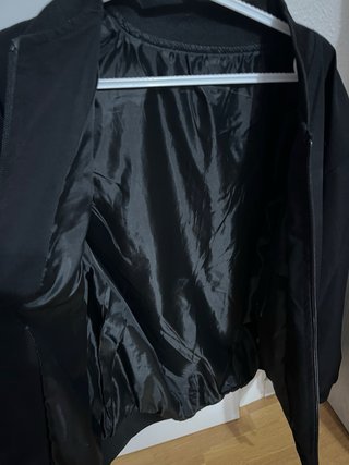 Chaqueta Negra Entretiempo