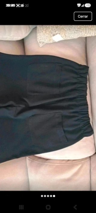 Pantalón tobillero negro